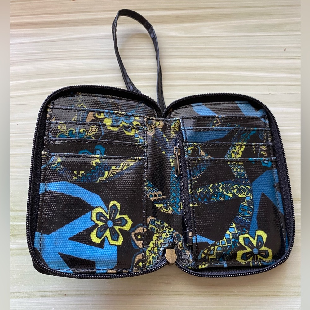 Wristlet - Picture 4 of 4